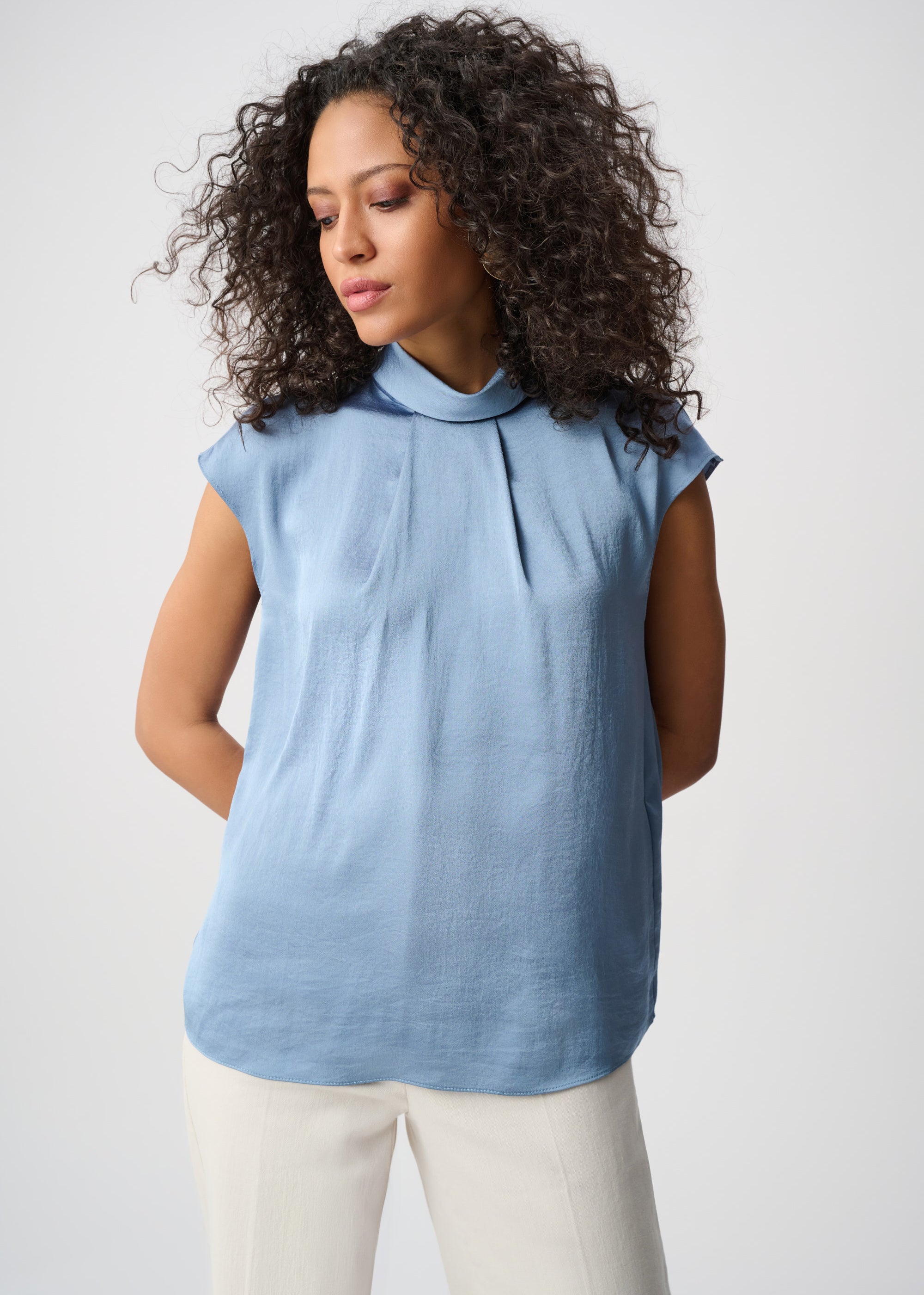 Alma | Blouse à col roulé