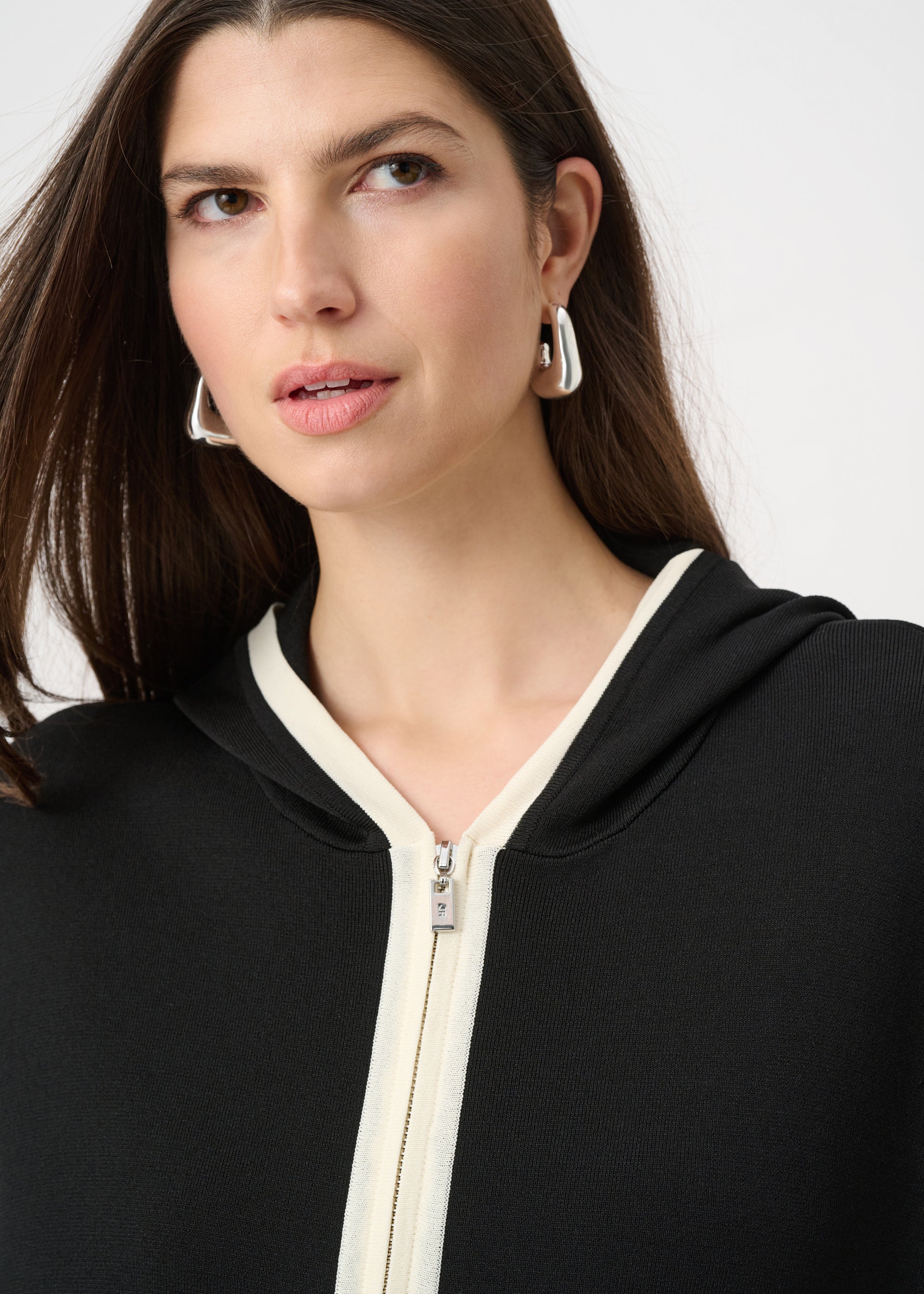 Selene | Veste carrée à capuche