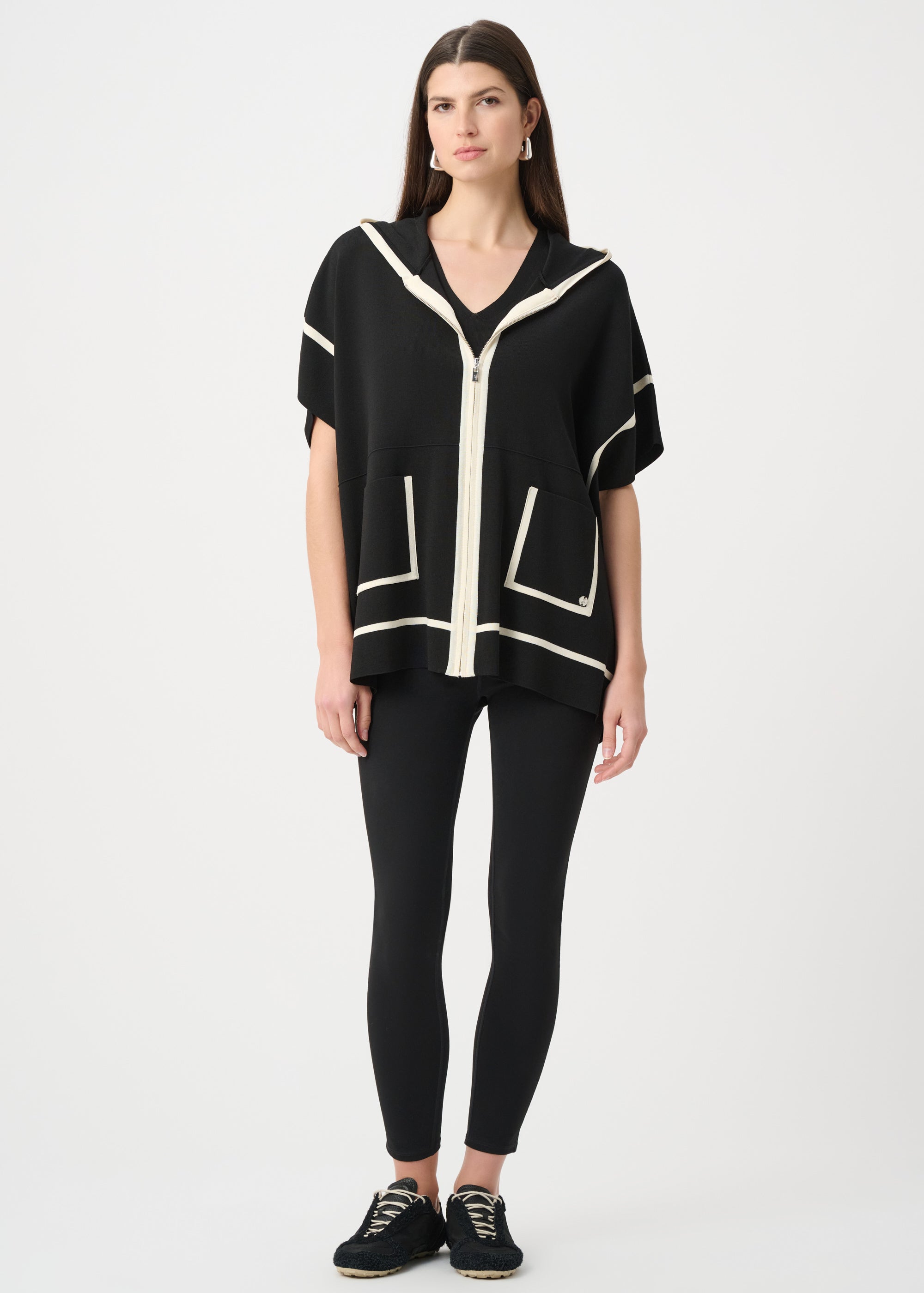 Selene | Veste carrée à capuche