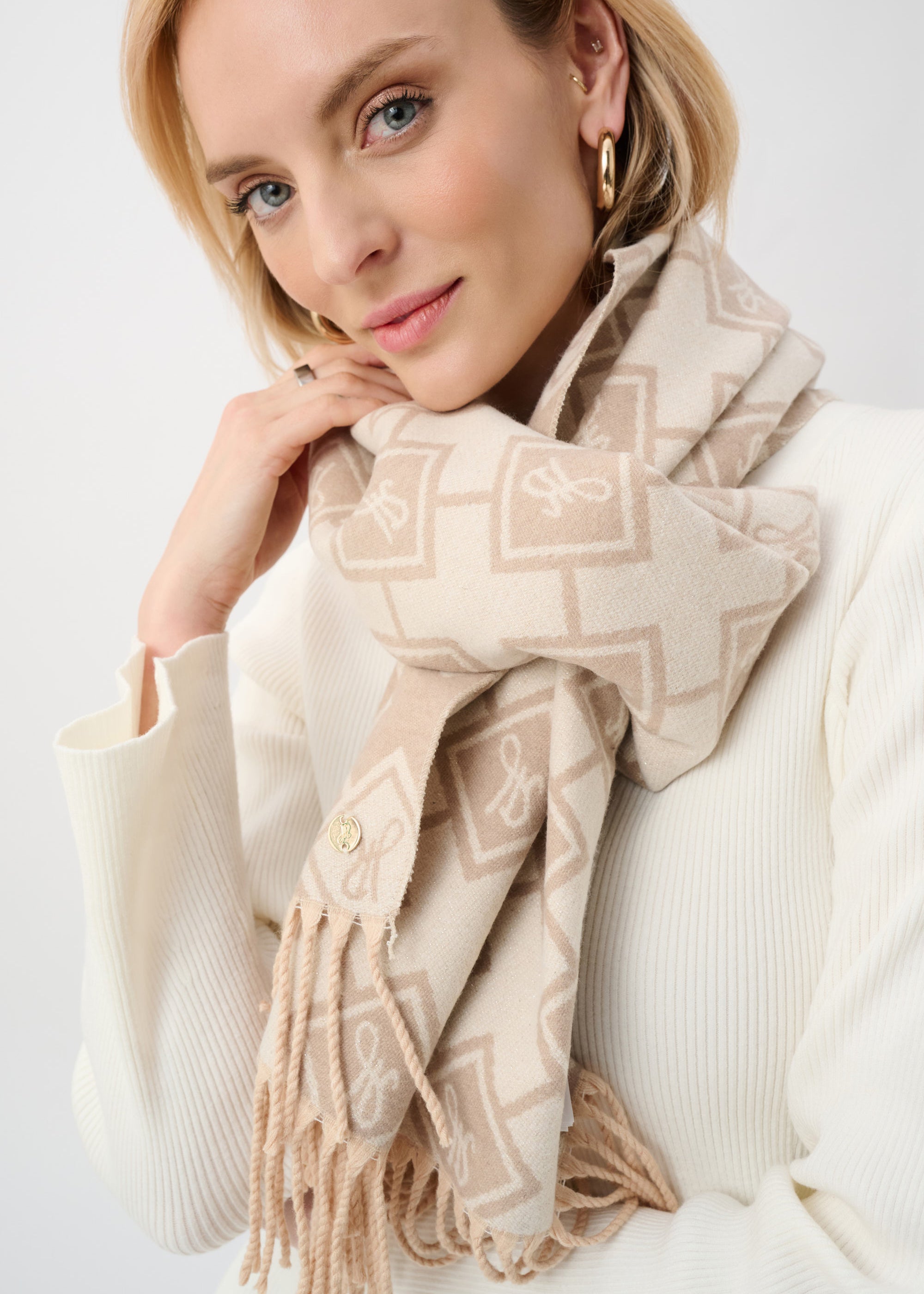 Foulard imprimé avec brillance