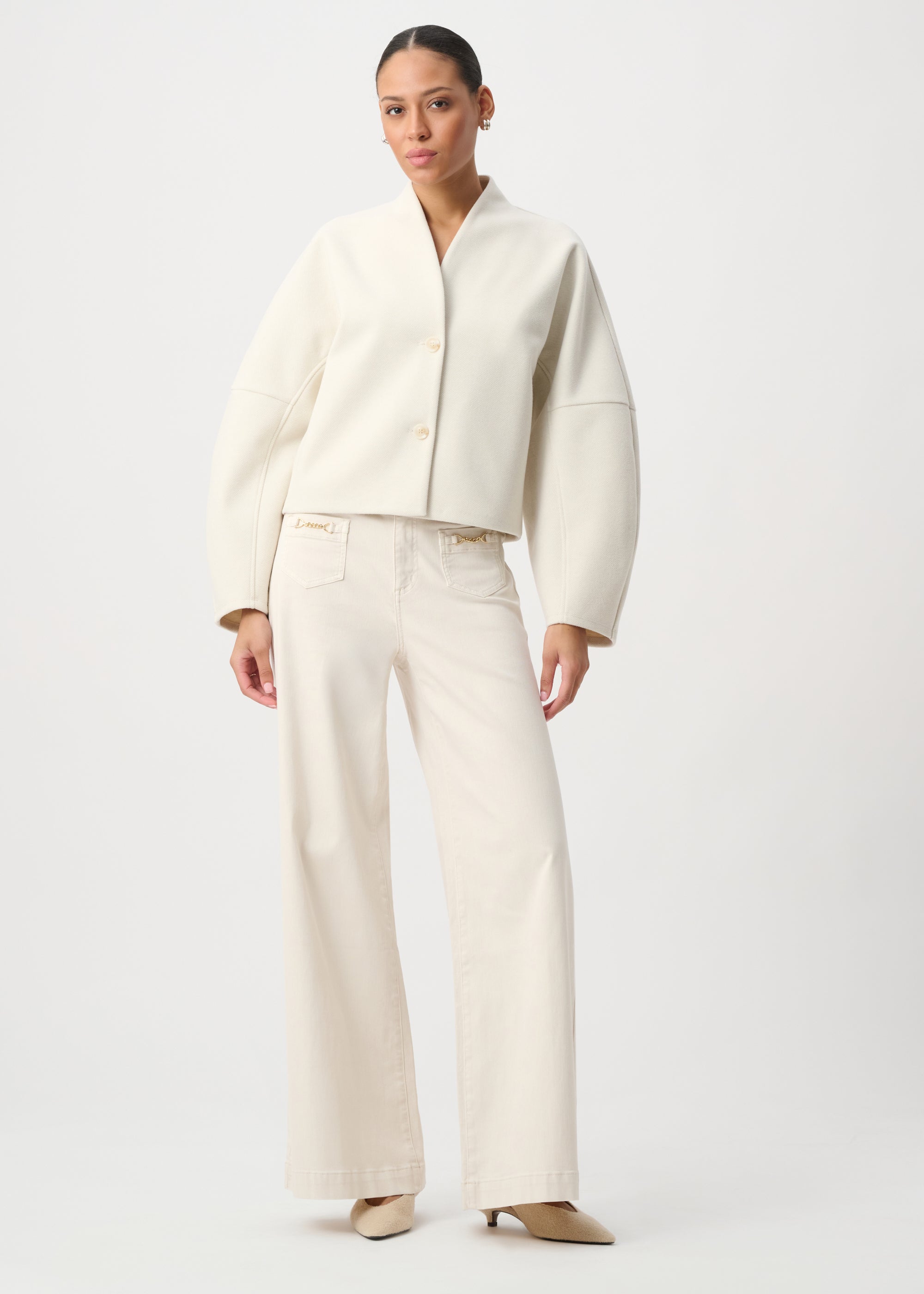 Dove | Veste carrée à col châle