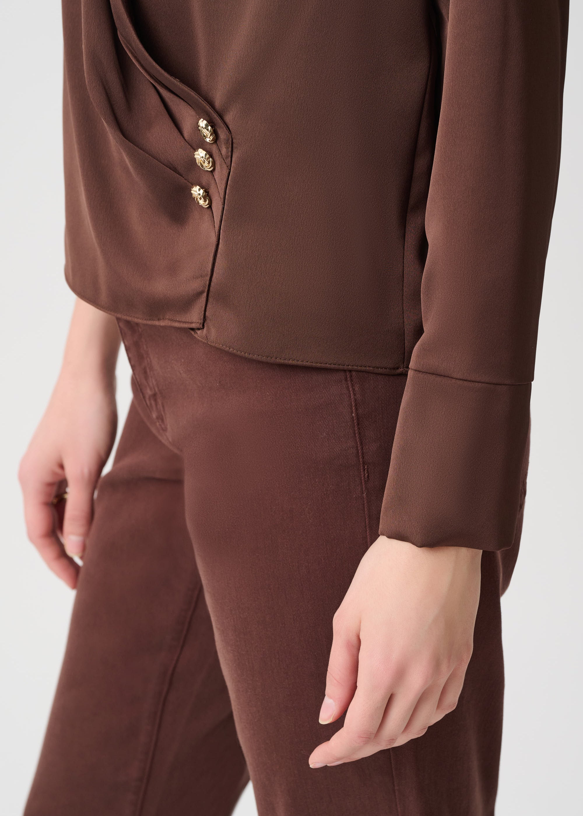 Carla | Blouse cache-cœur en satin