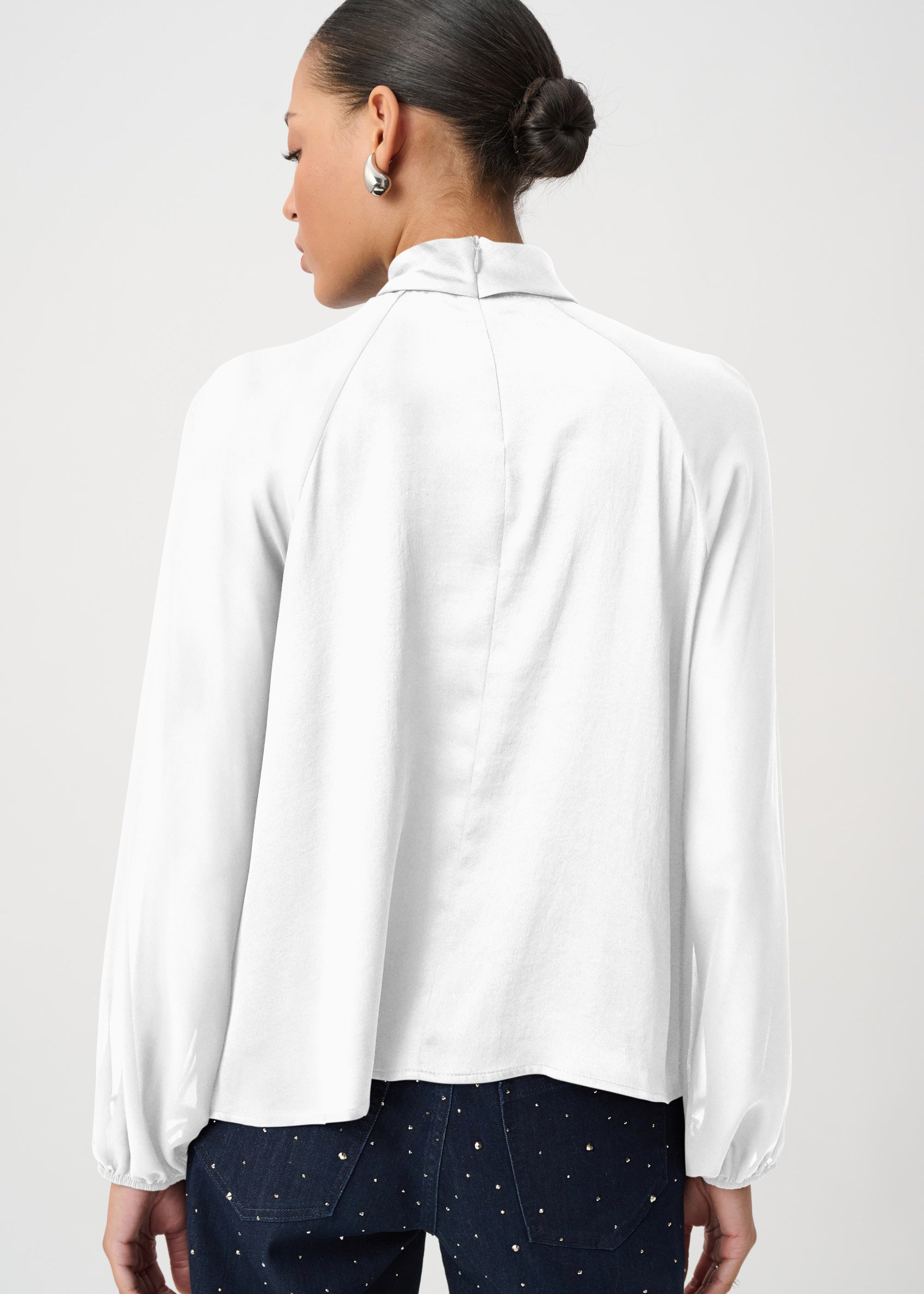 Laurel | Haut satiné avec manches en mousseline