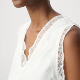Ema | Camisole évasée en satin avec dentelle