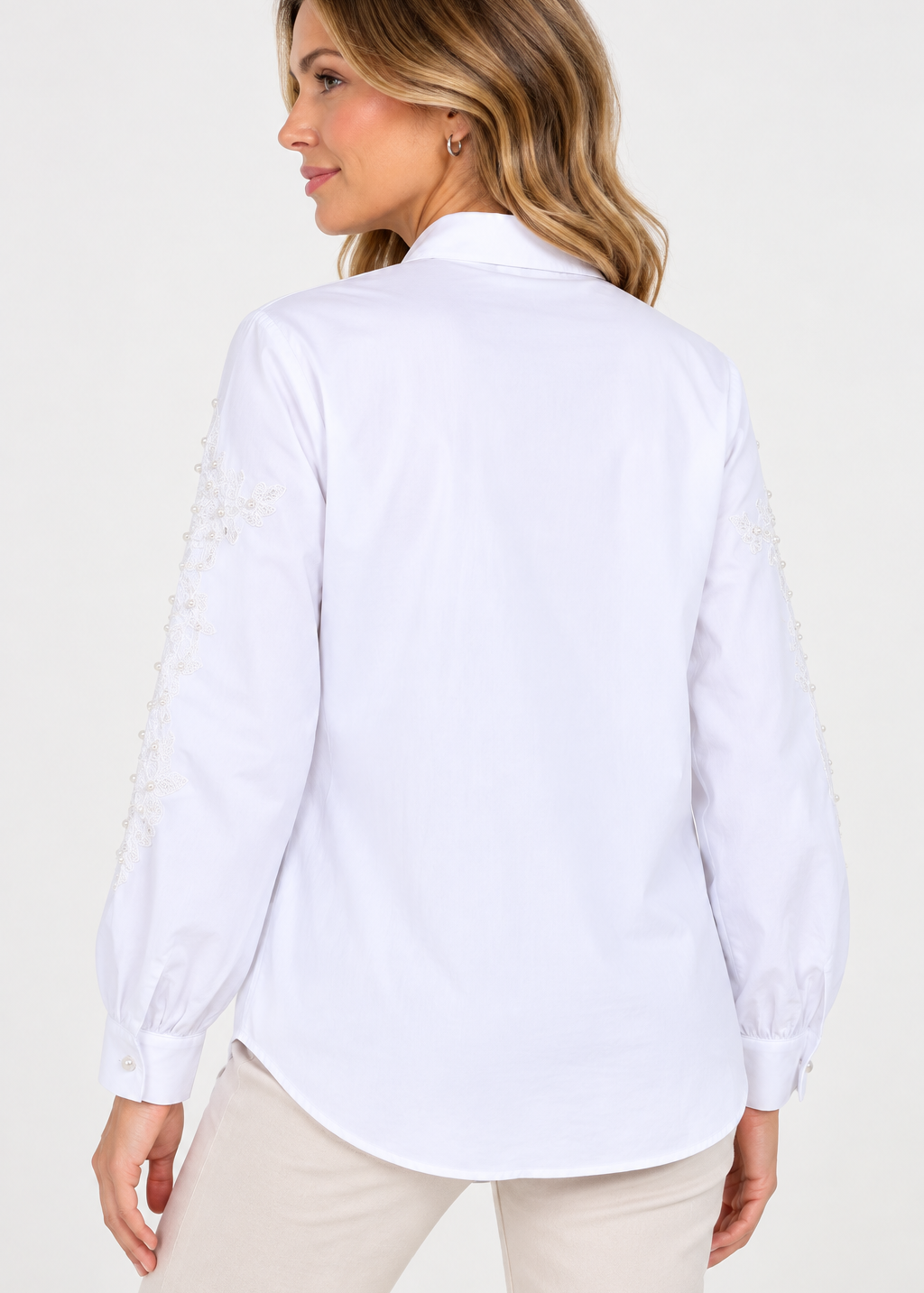 Stella | Chemisier avec broderie et perles