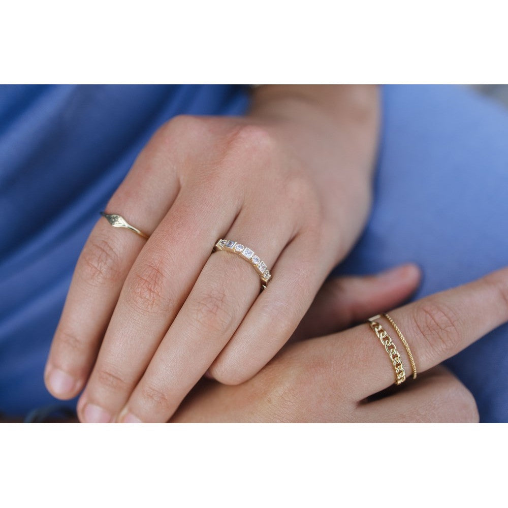 Bague avec zircons
