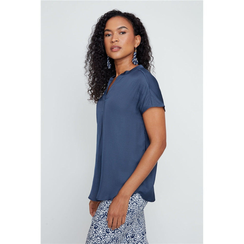 Blouse fluide col fendu
