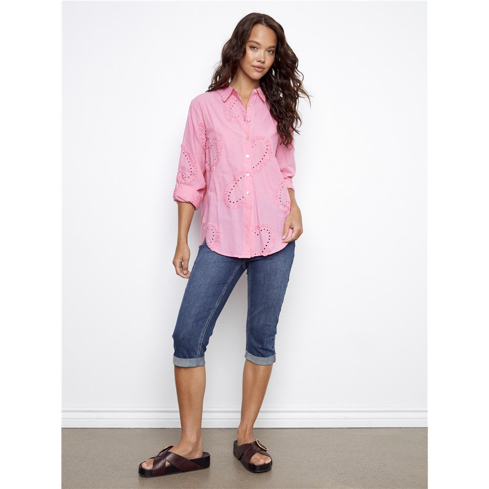 Blouse motifs brodés coeurs