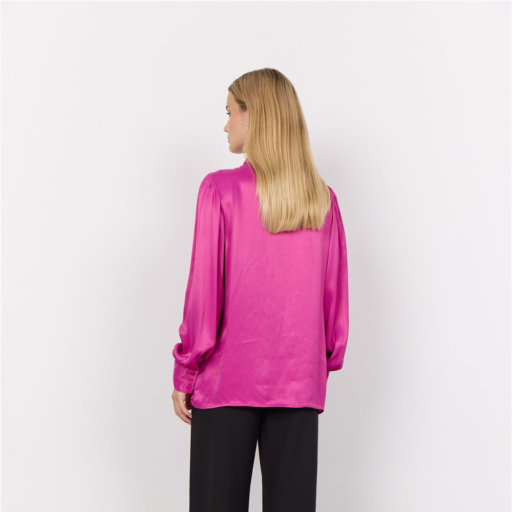 Blouse satinée avec collet