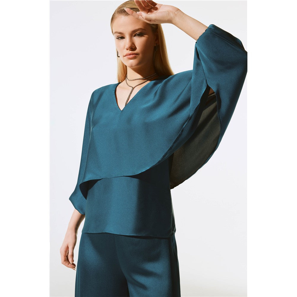 Blouse satinée & encolure en V