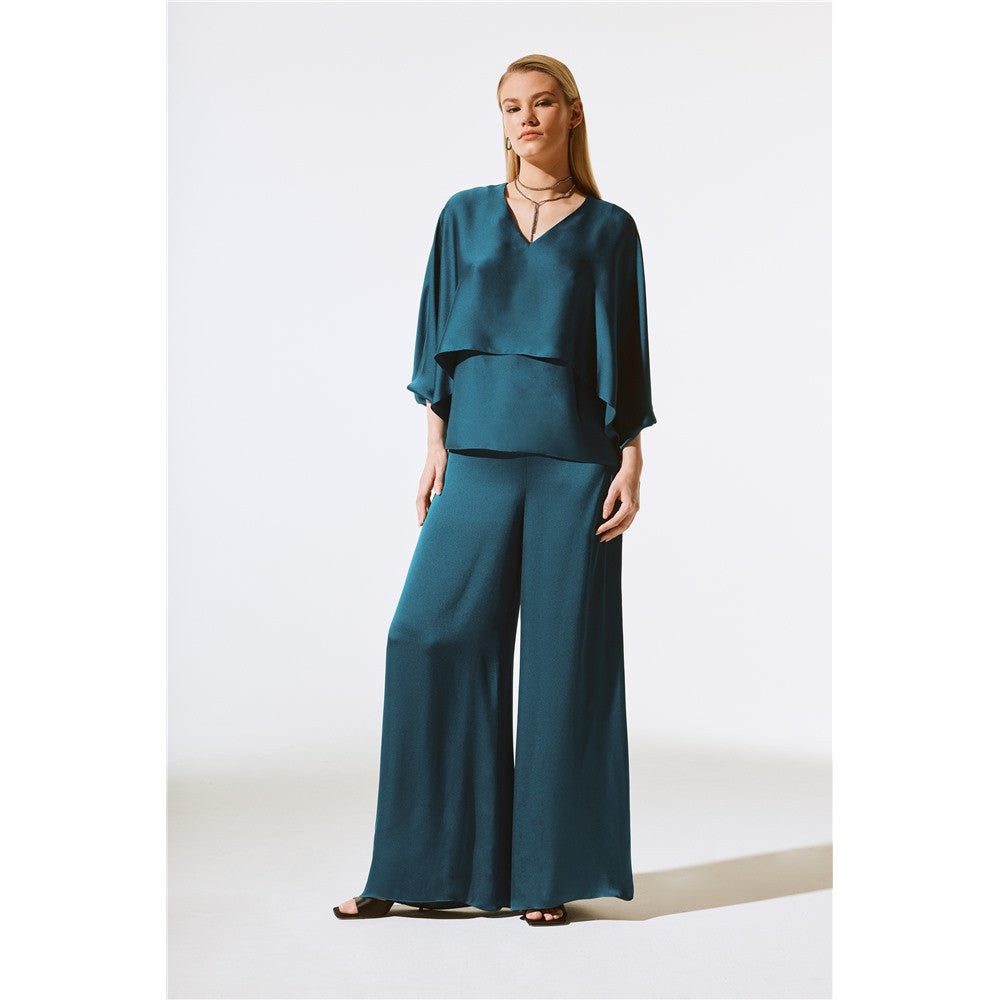 Blouse satinée & encolure en V