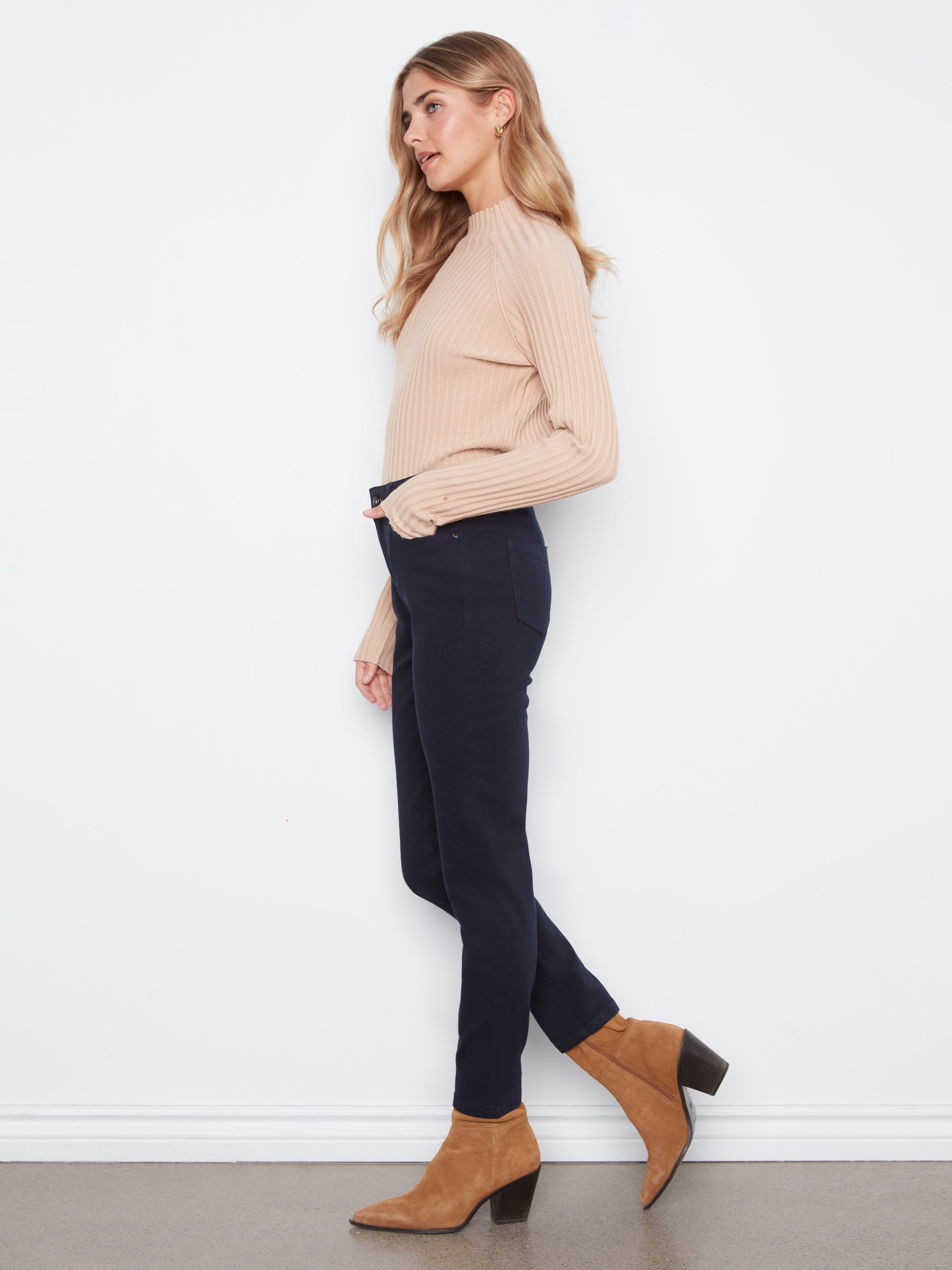 Nora | Pantalon en sergé à jambe étroite