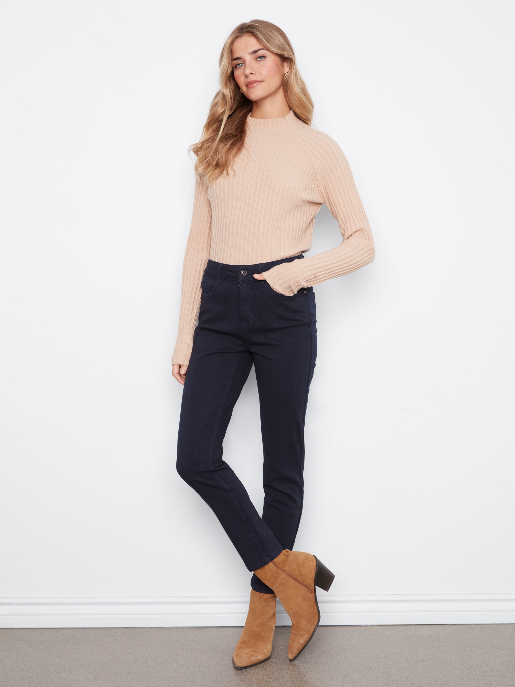 Nora | Pantalon en sergé à jambe étroite