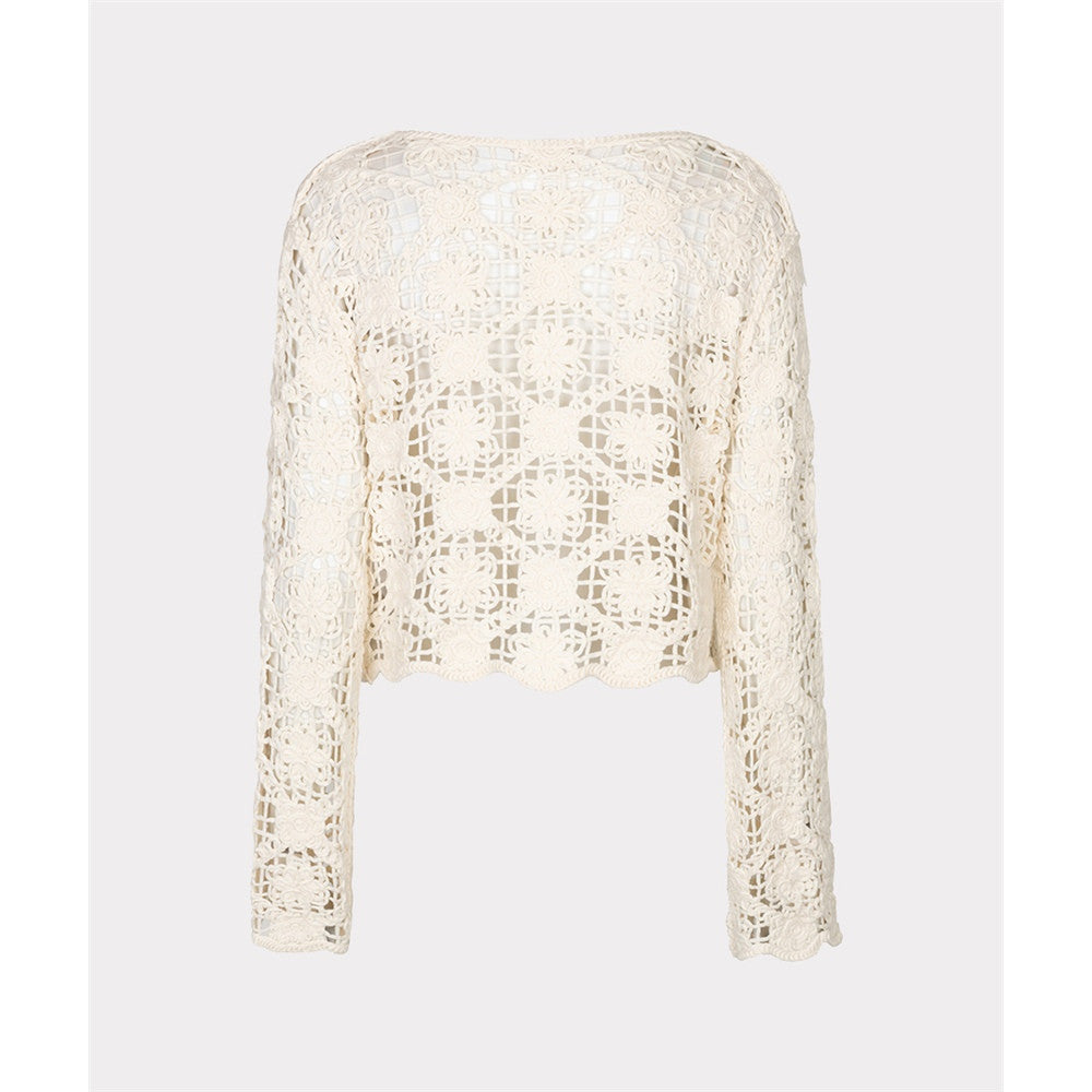 Cardigan crocheté avec motifs floraux