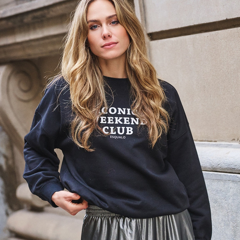 Chandail " Weekend Club " - Taille : SMALL - Couleur : Noir