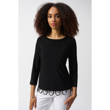 Chandail ajusté en tricot soyeux avec boucle - Taille : 10 - Couleur : Noir/Vanille
