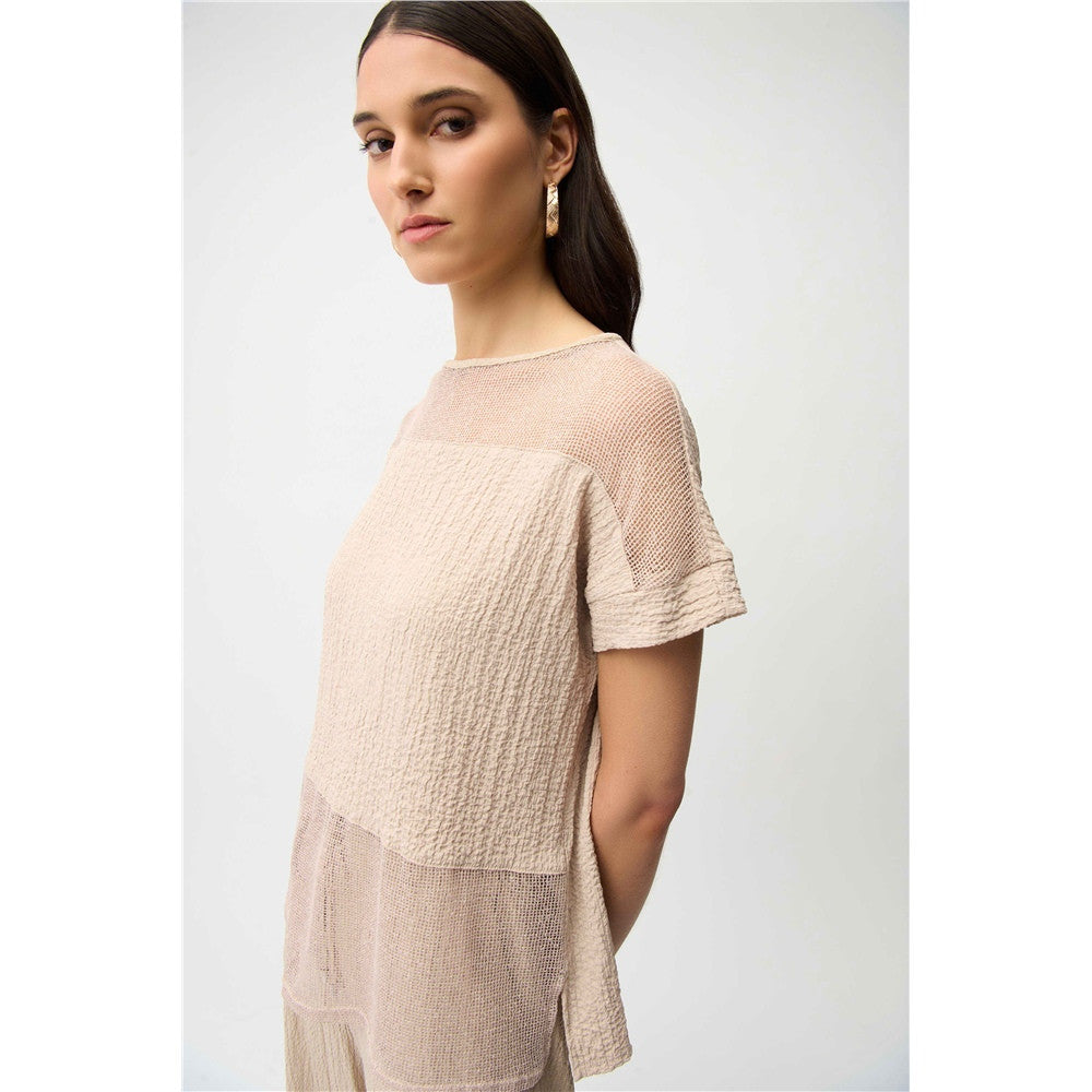 Haut boxy en tissu gaufré et filet avec encolure bateau