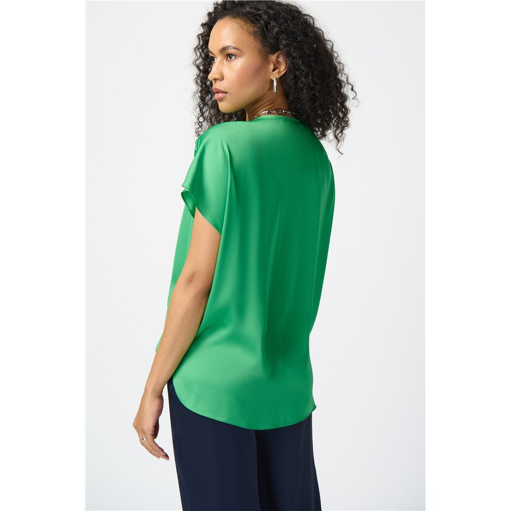 Haut cache-cœur à coupe boxy en satin