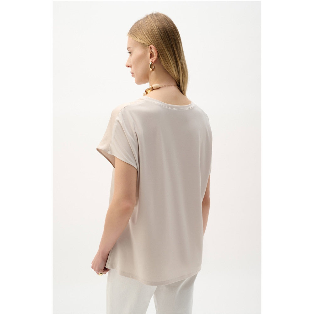 Haut droit en satin recyclé et tricot soyeux