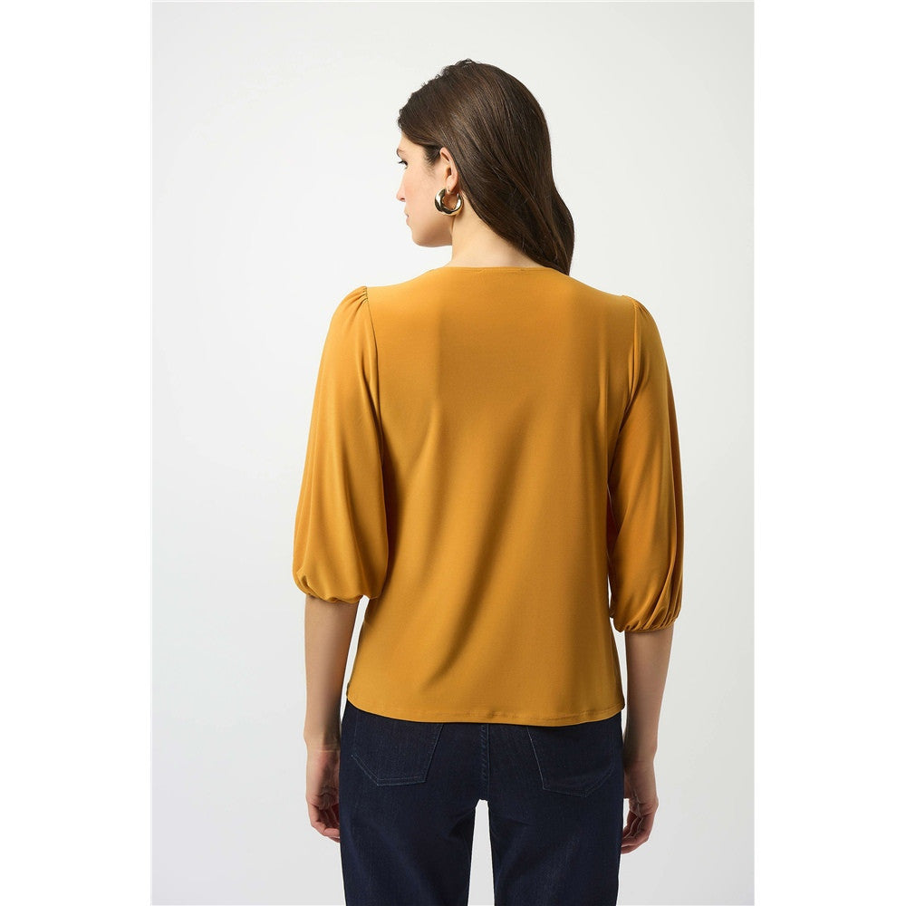 Haut droit en tricot soyeux
