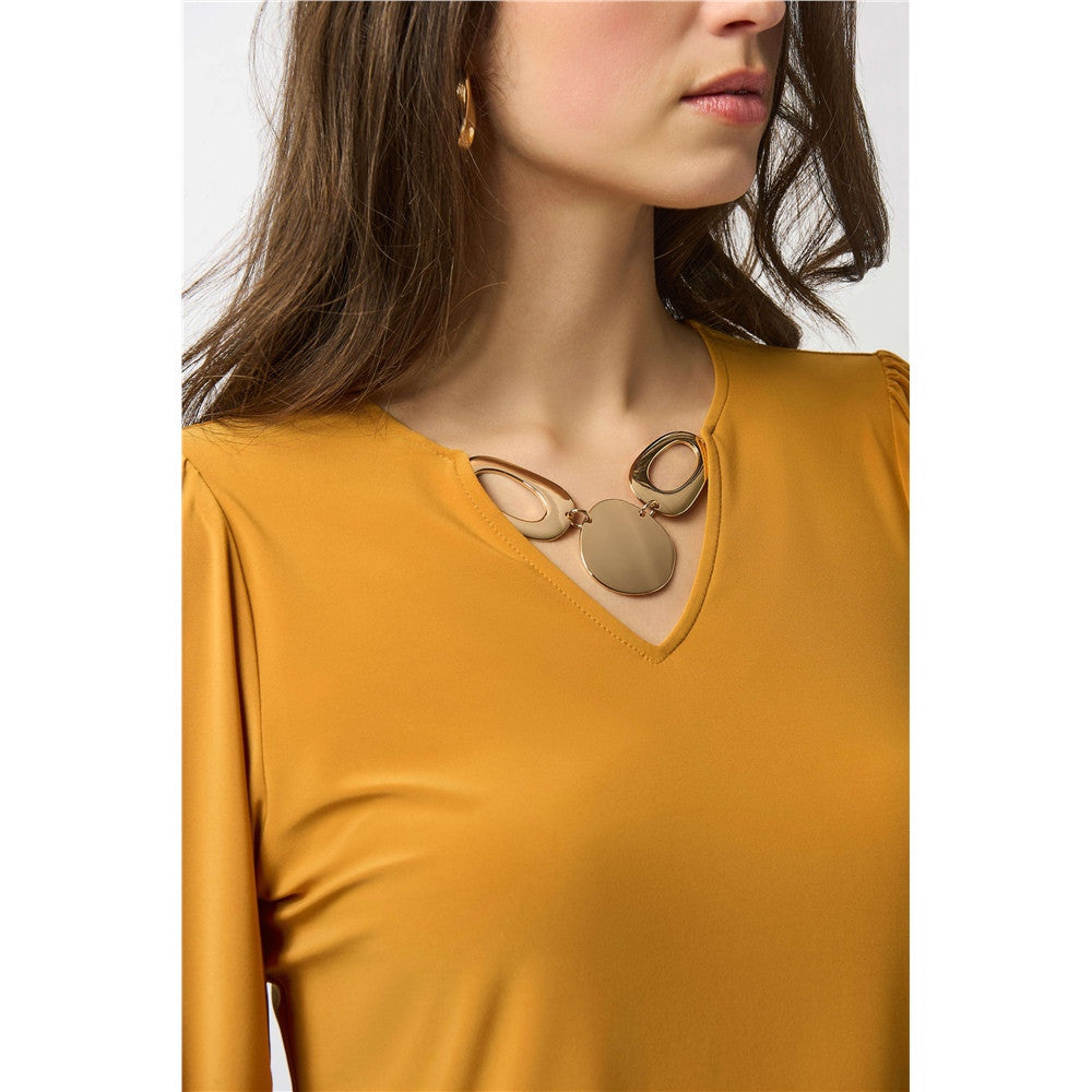 Haut droit en tricot soyeux
