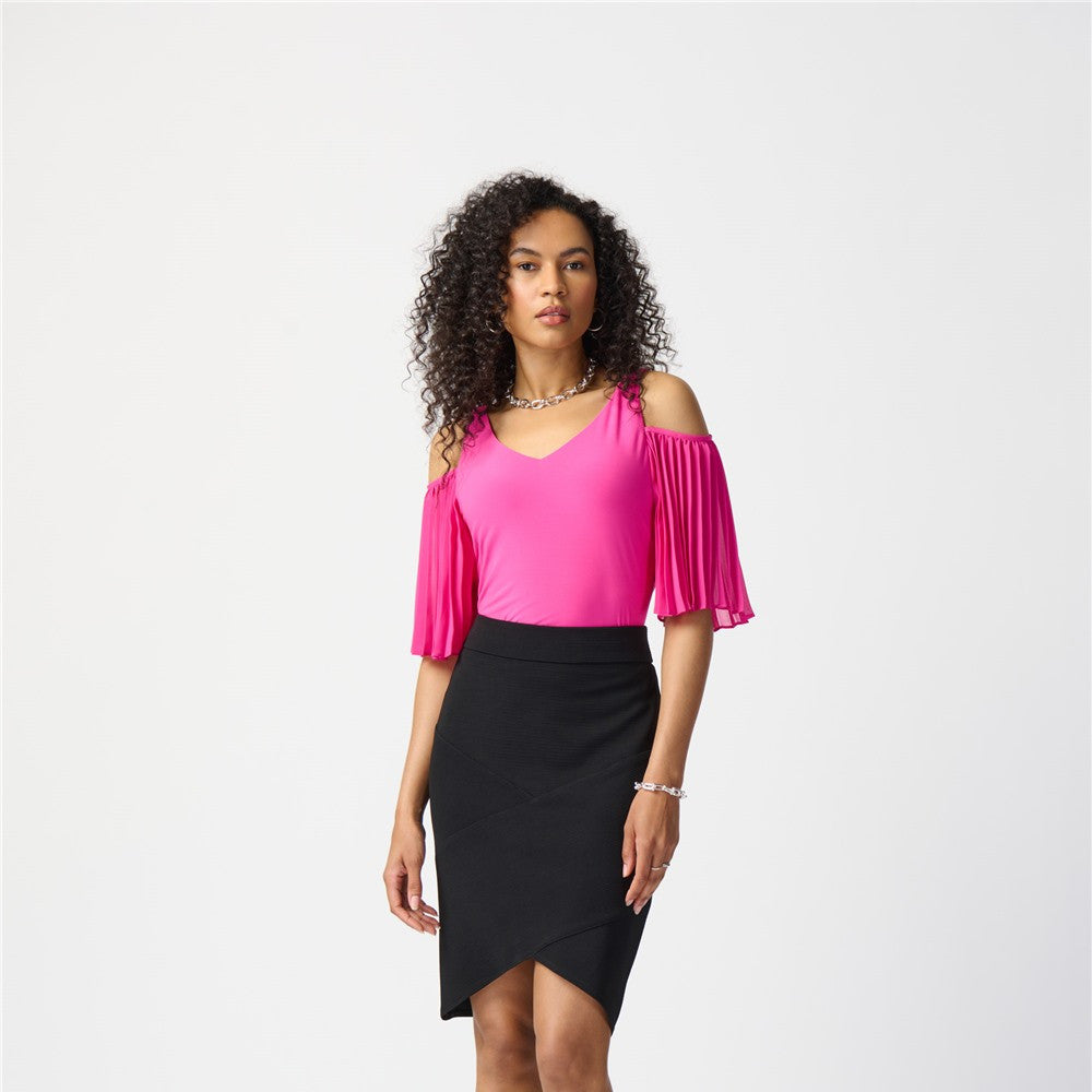 Haut évasé aux découpes à l'épaule - Taille : 10 - Couleur : Rose foncé