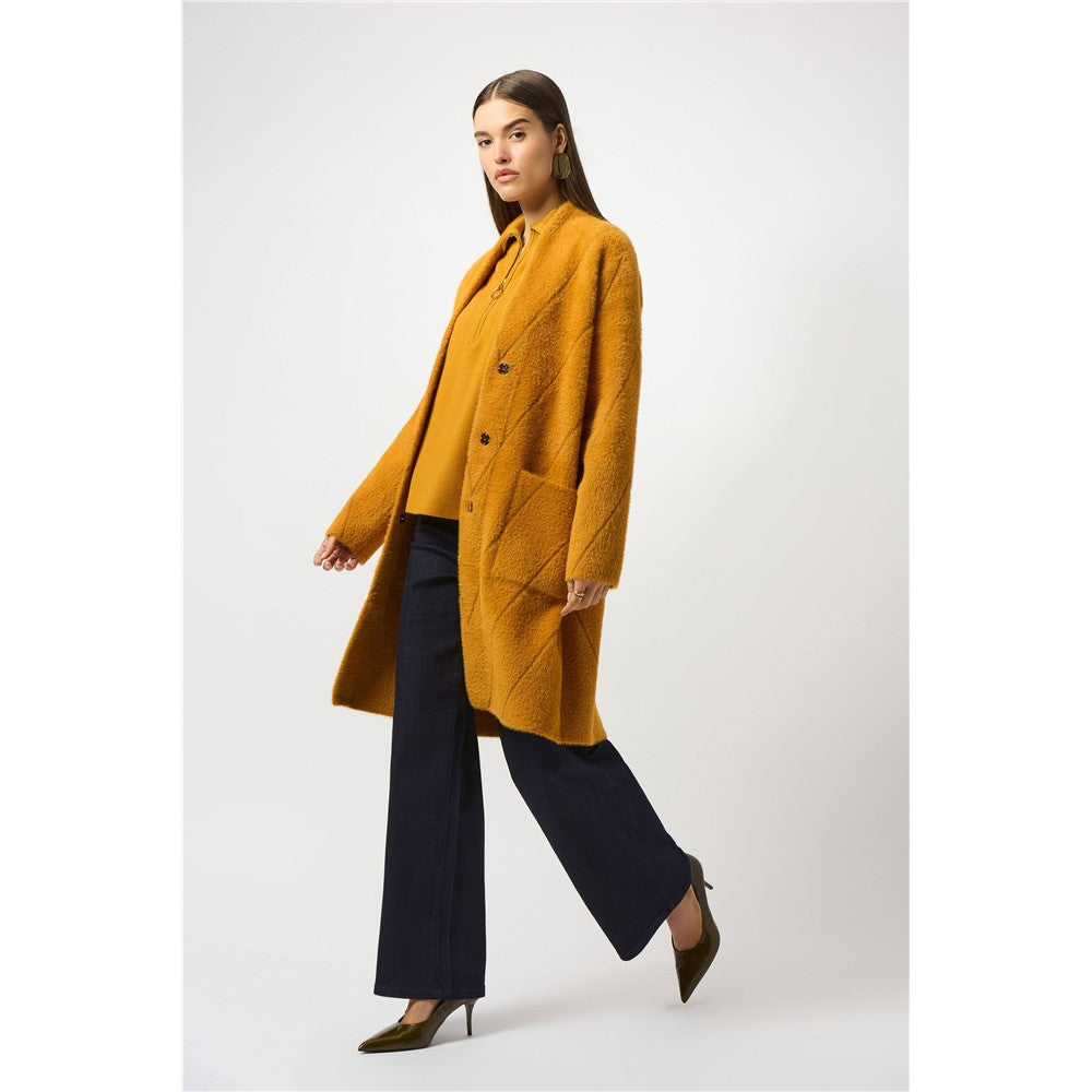 Manteau en tricot avec fil à plumes