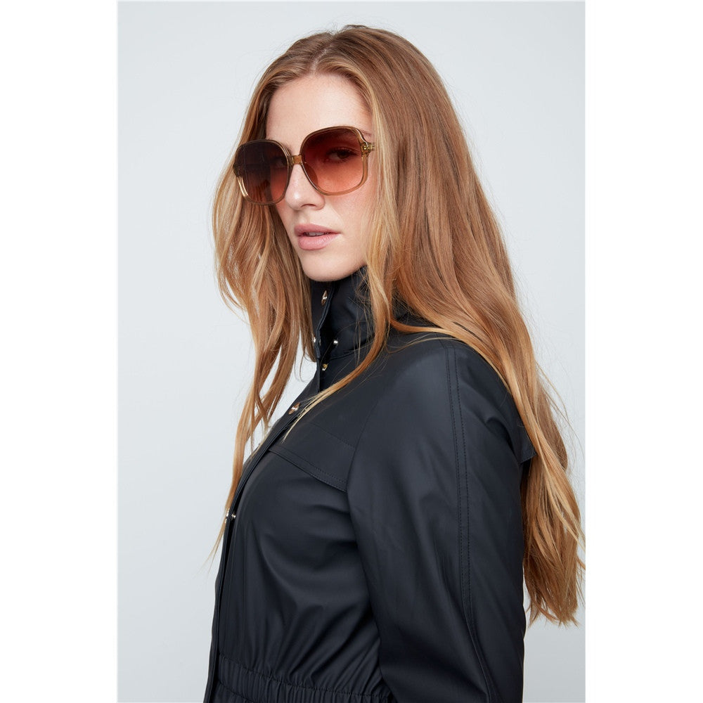 Manteau imperméable avec capuchon