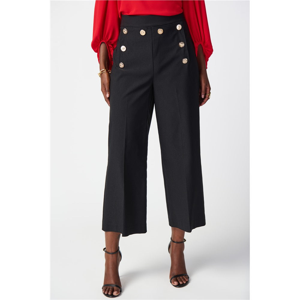 Pantalon à boutons dorés