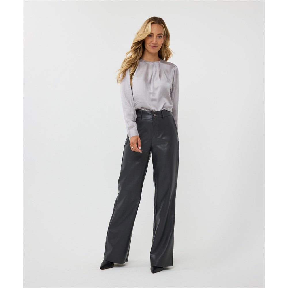 Pantalon en cuir vegan