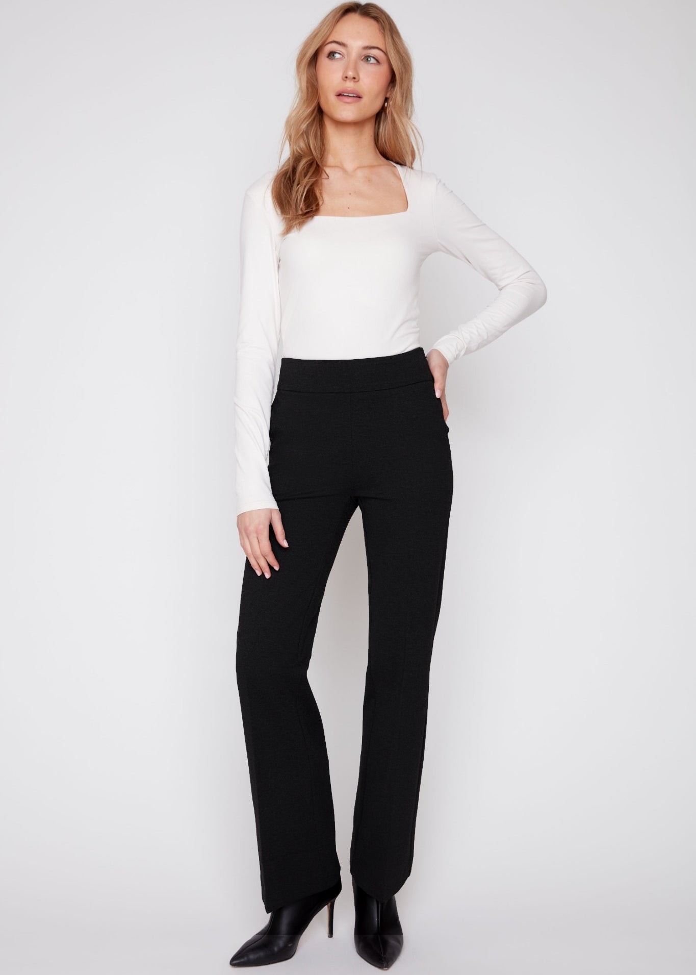 Lilia | Pantalon évasé en tricot