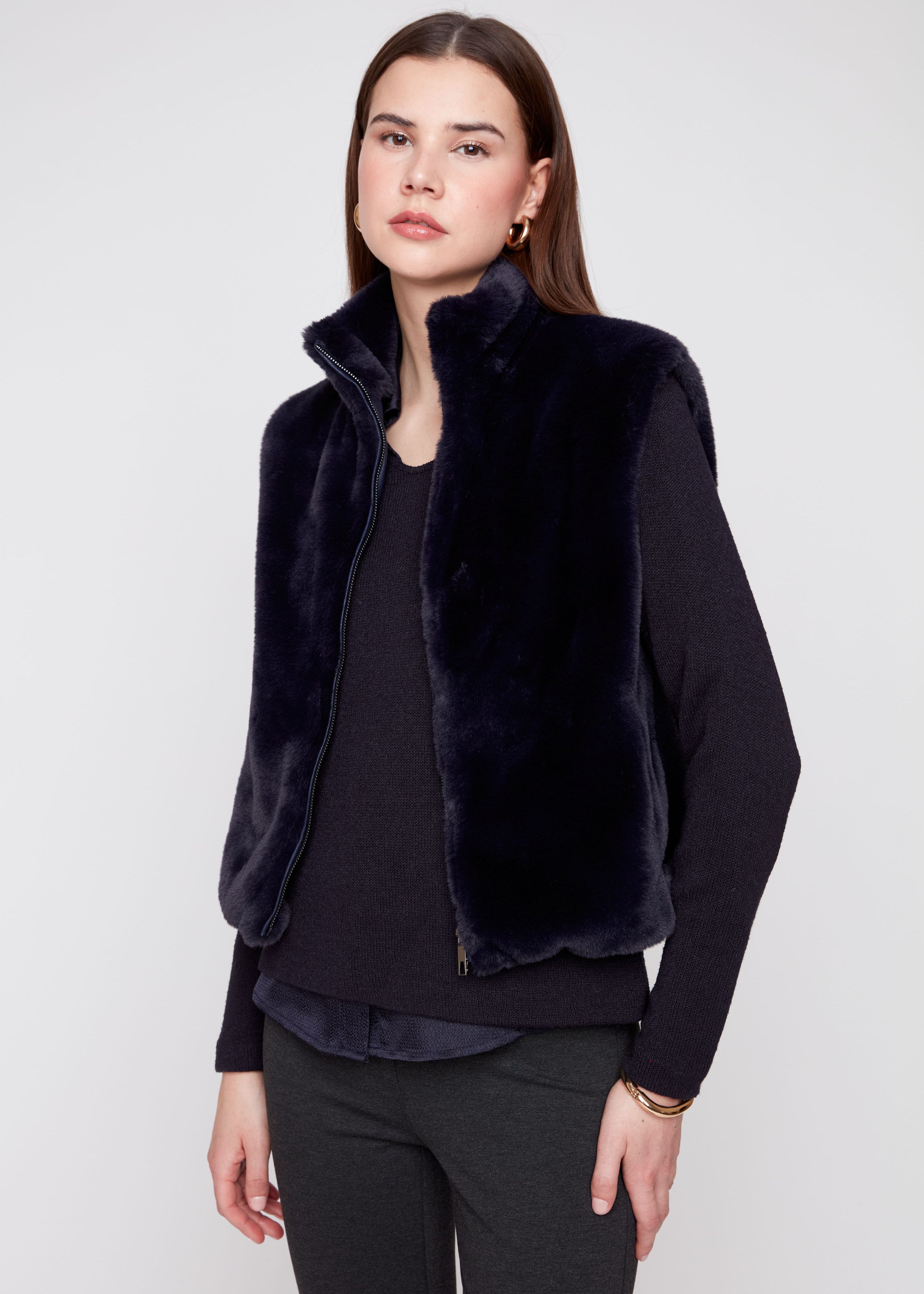 Saga | Veste sans manches en fourrure vegan