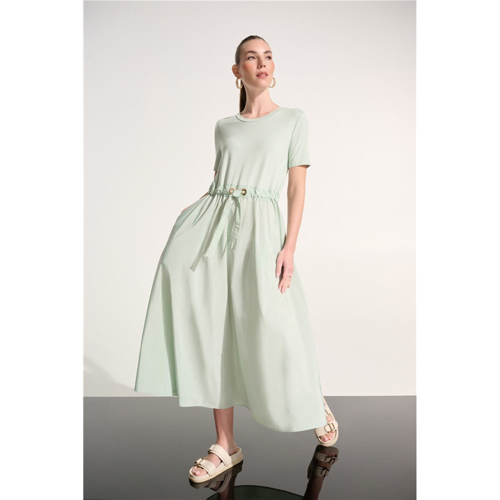 Robe ajustée et évasée en jersey à mémoire avec détail à la taille - Taille : XSMALL - Couleur : Pistache