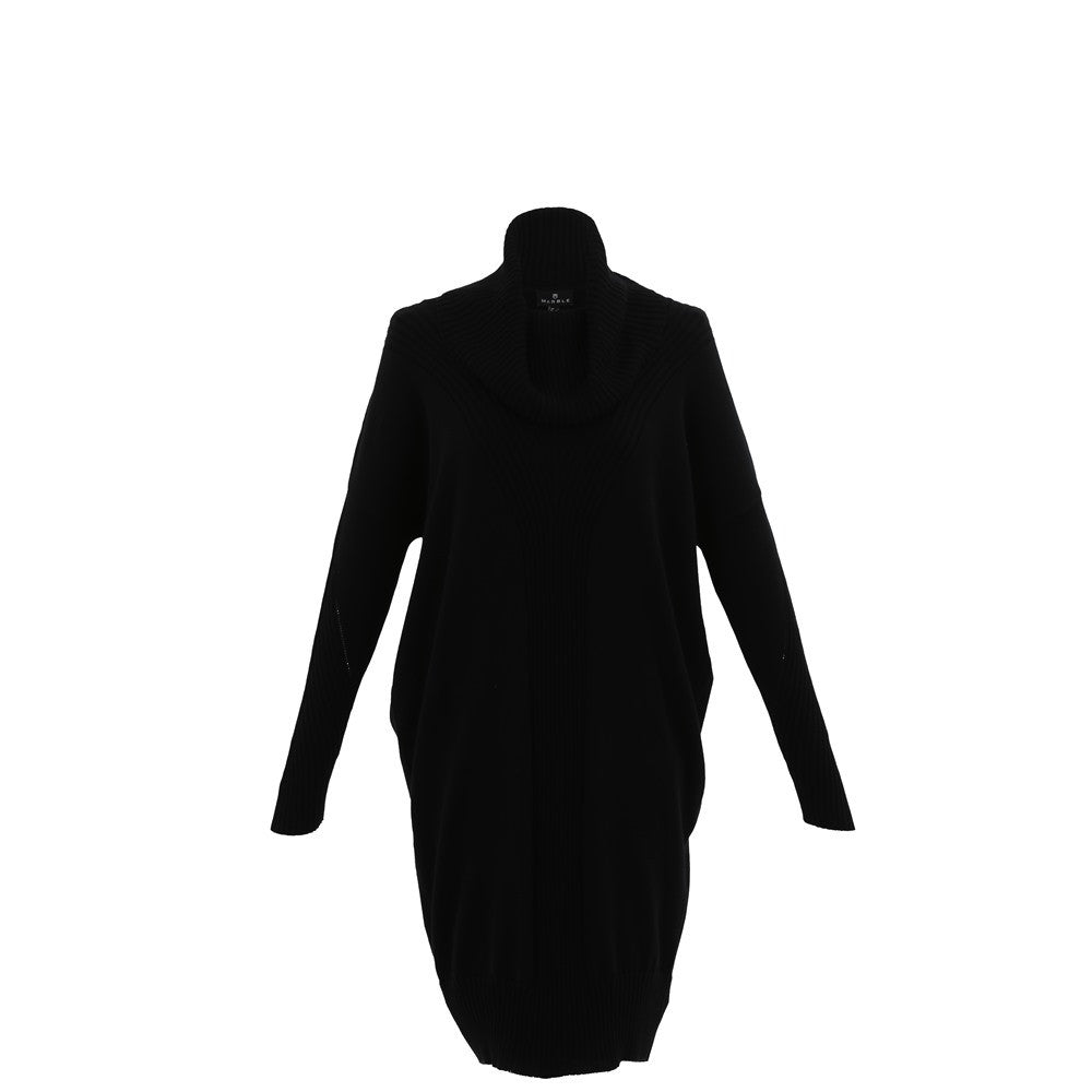 Robe avec col tombant