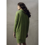 Robe avec col tombant
