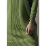Robe avec col tombant