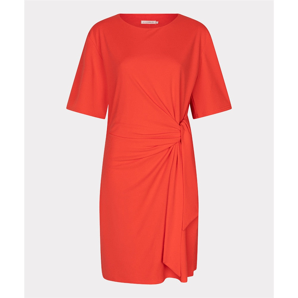 Robe détail de nouage sur côté