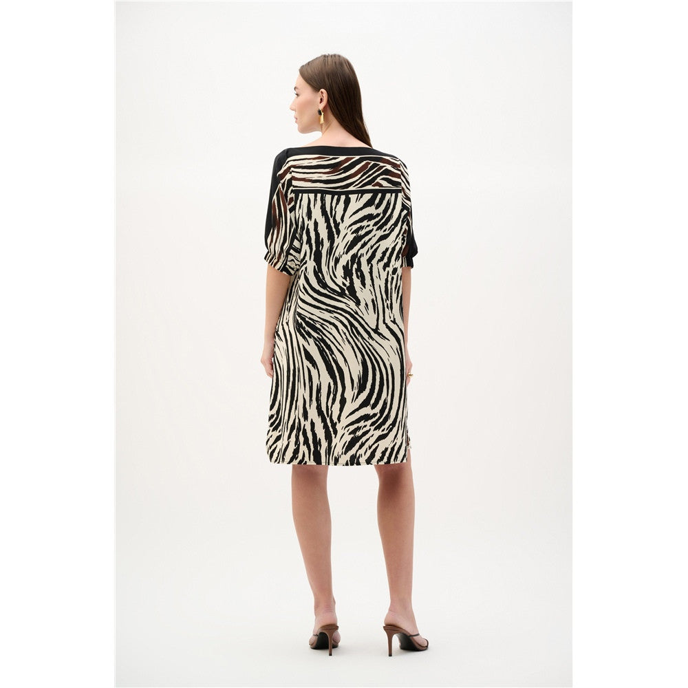 Robe droite en tissu recyclé à imprimé animal