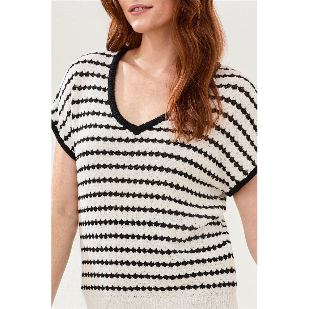T-shirt en tricot rayé à col V - Taille : MEDIUM - Couleur : Noir