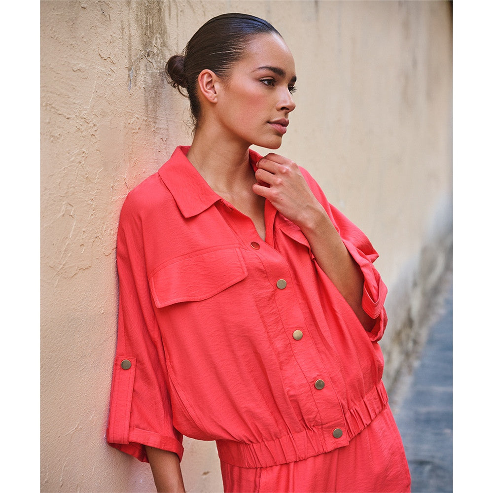 Veste manches courtes et boutons